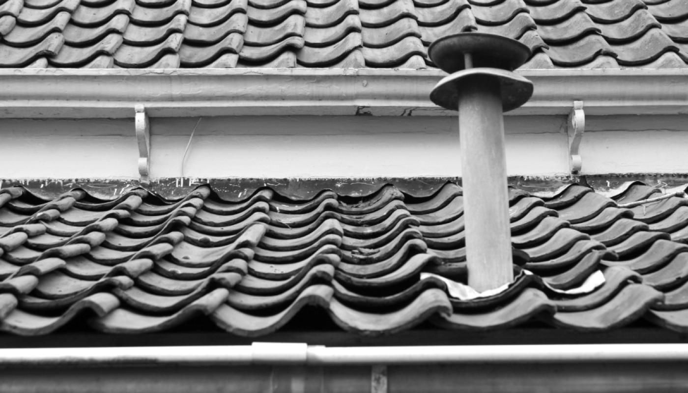Gouttières en zinc ou en aluminium : lesquelles choisir pour une maison en Bretagne ?